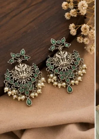 Emerald Peacock Pearl Earrings